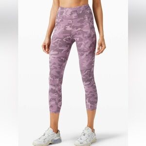 Lululemon Time To Sweat Crop 23"
Incognito Camo Pink Taupe Multi-Size 6